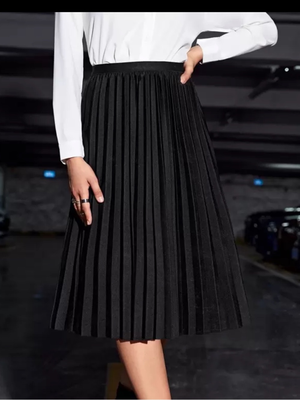 SHEIN Pleated Knee Length Skirt